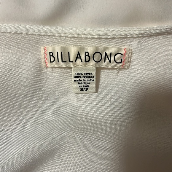 Billabong embroidered  flowy top - Picture 7 of 10